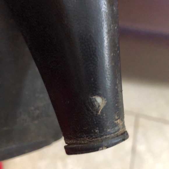 Preloved Kenneth Cole Reaction black pumps - Picture 4 of 7